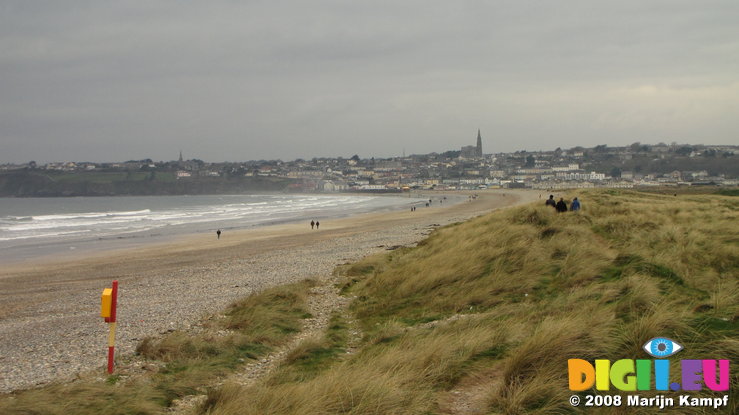 SX00506 Tramore beach view towards Tramore